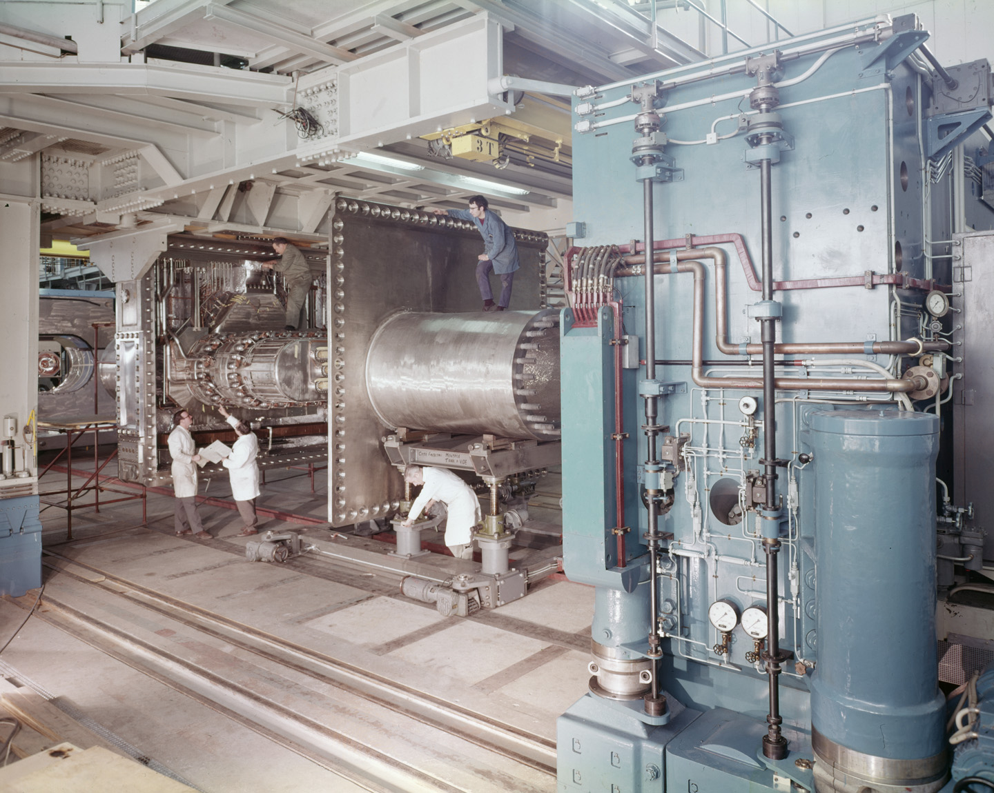 Reassembly of CERN's 2m HBC.jpg
