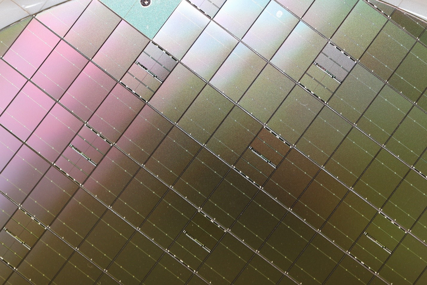 Darkside-20K-Project-silicon-photo-multiplier.jpg